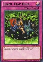 Giant Trap Hole · Green 018c-g