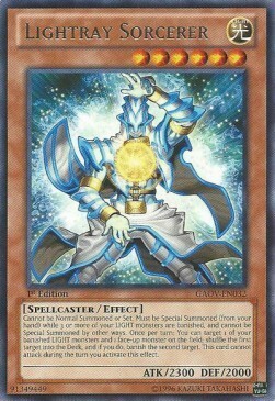 Lightray Sorcerer Card Front