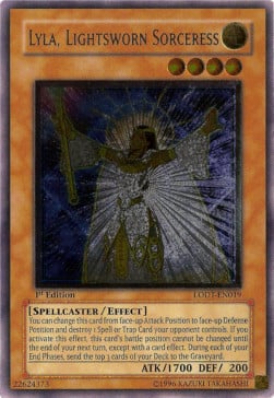 Lyla, Lightsworn Sorceress Card Front