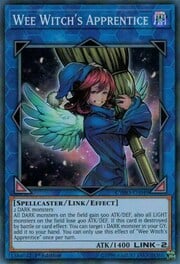 Wee Witch's Apprentice · Super Rare 049